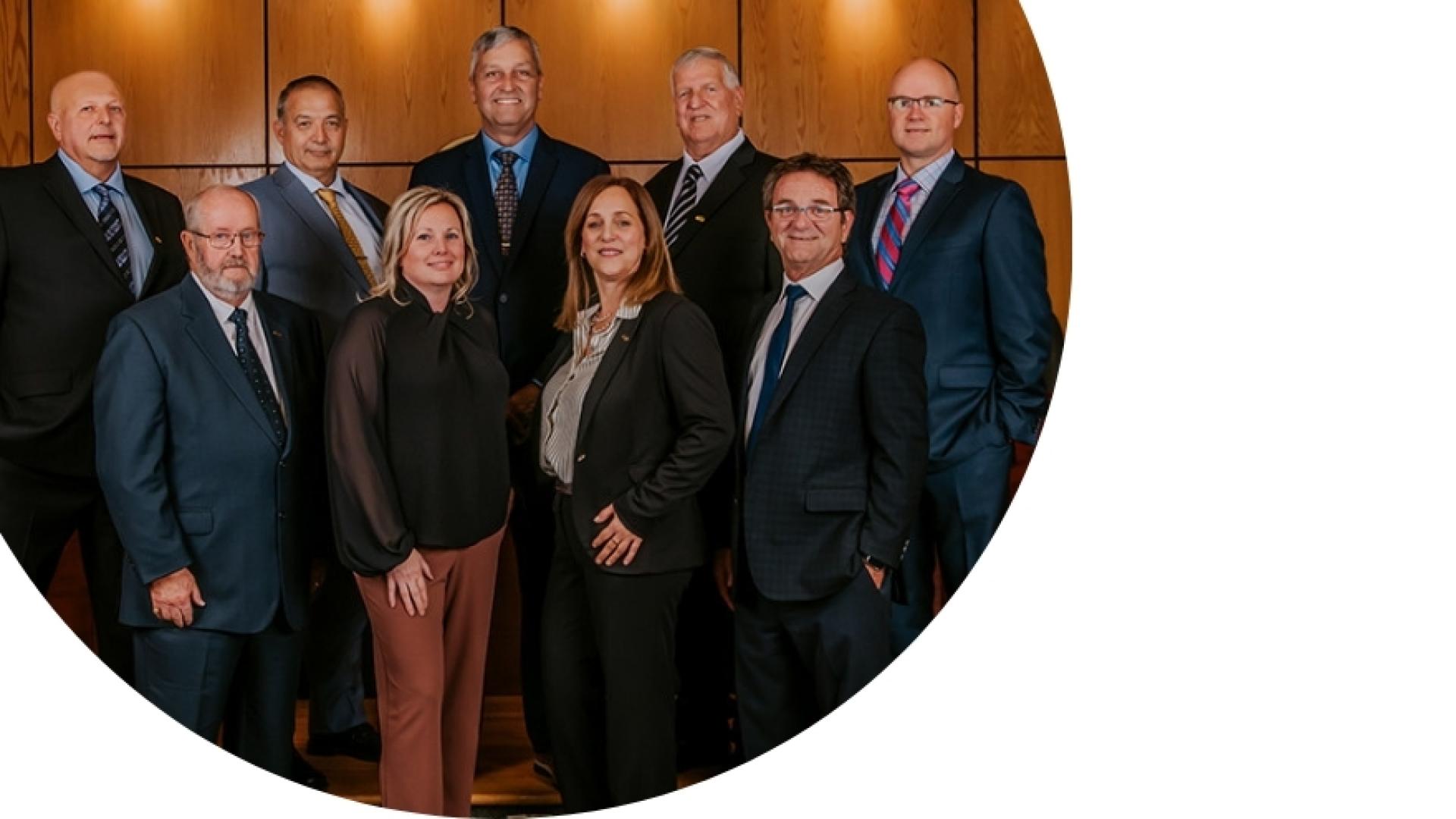 Council comprised of 2 women, 6 men and a mayor